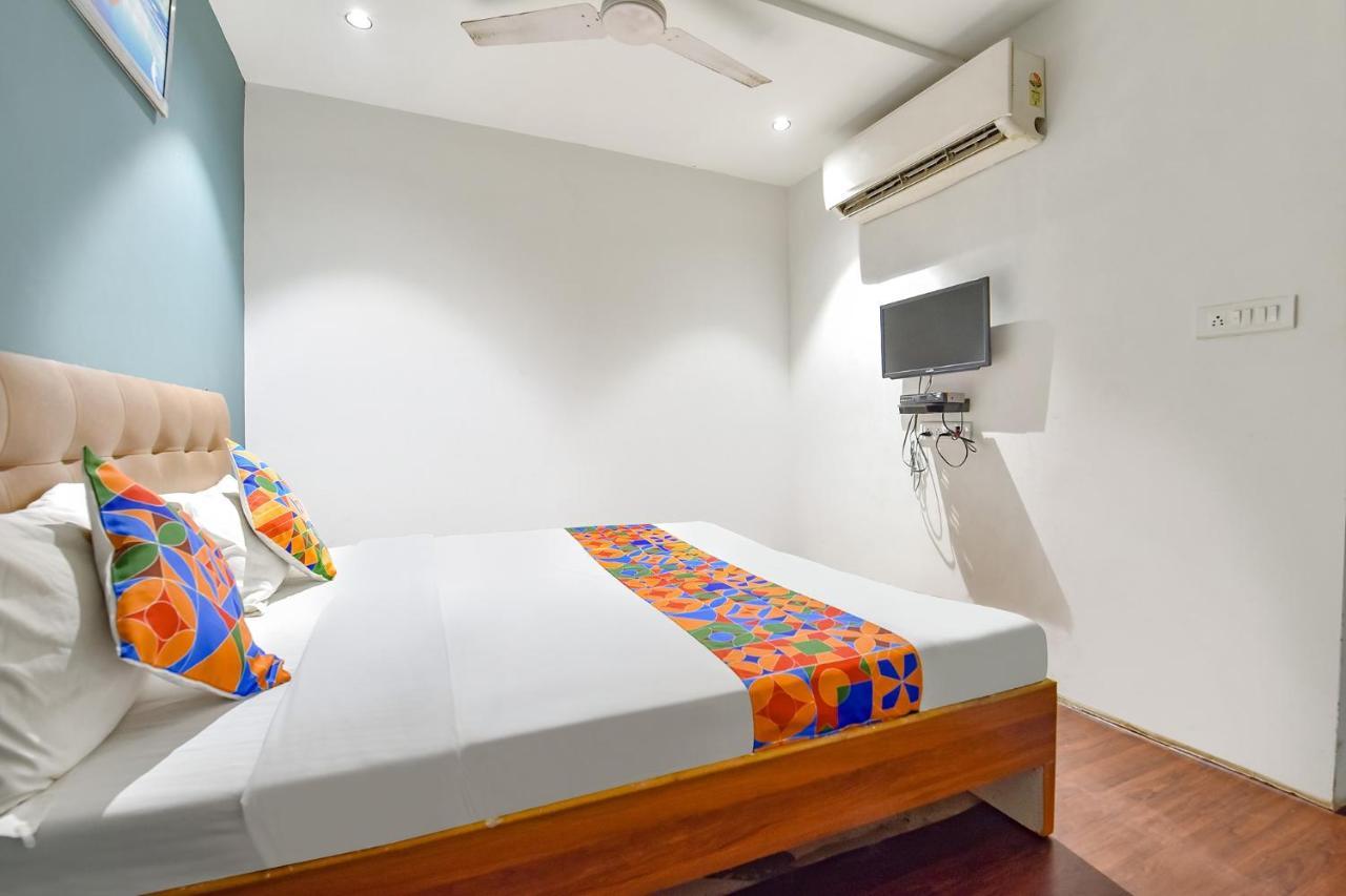 Fabhotel Nidhivan, Udhna Junction Surat Esterno foto