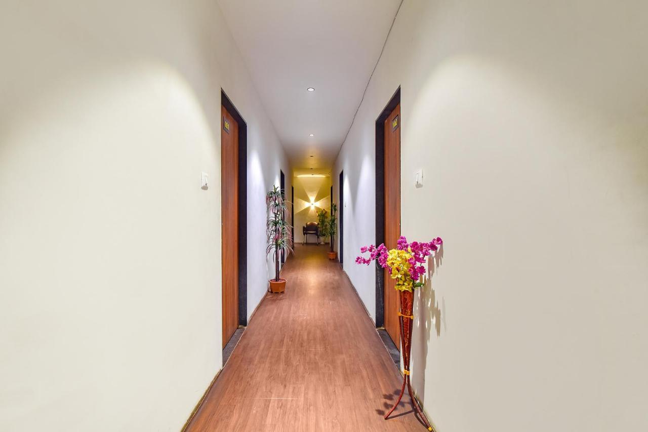 Fabhotel Nidhivan, Udhna Junction Surat Esterno foto